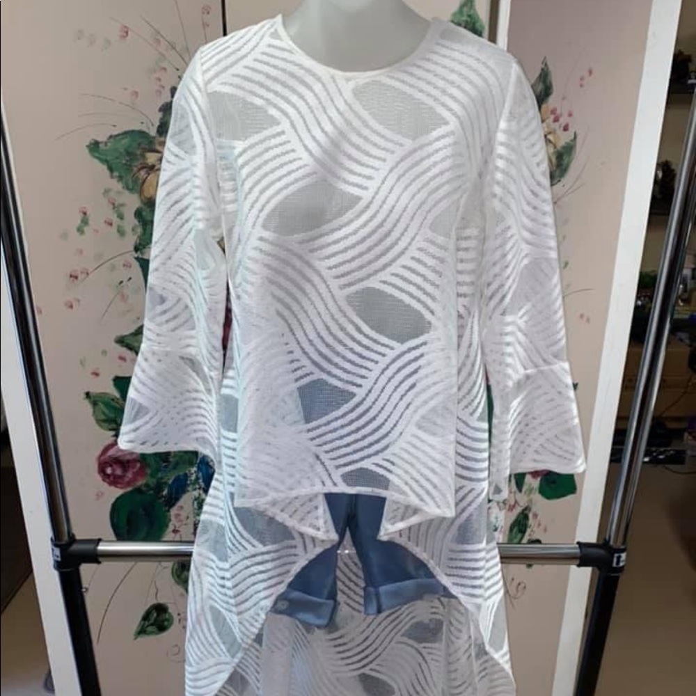 White high low top(shorts not included)